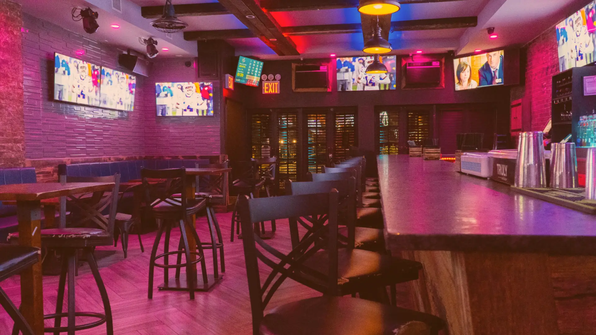 The Top 10 Bar Districts in the World for Nightlife Lovers