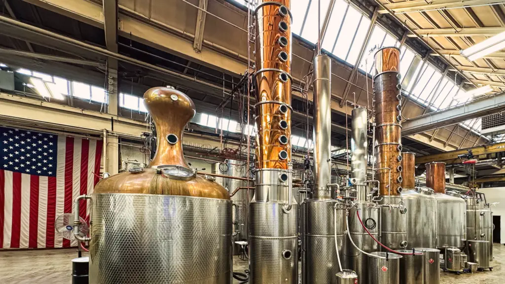 Craft Distillery Economics Scale, Distribution, and Survival