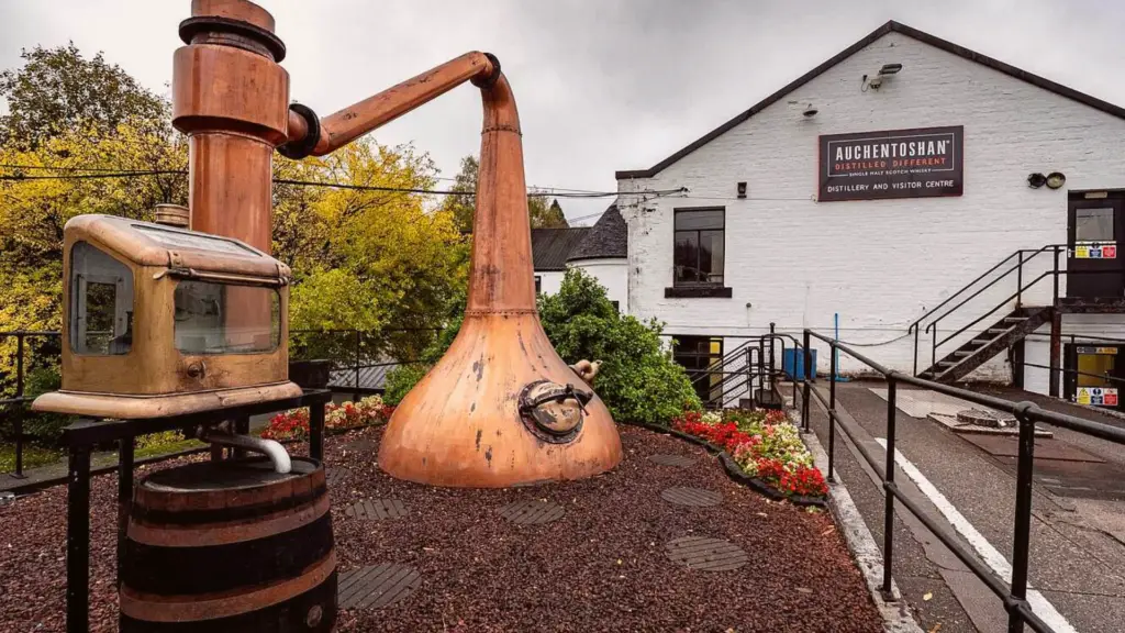 Auchentoshan Distillery and Triple Distillation
