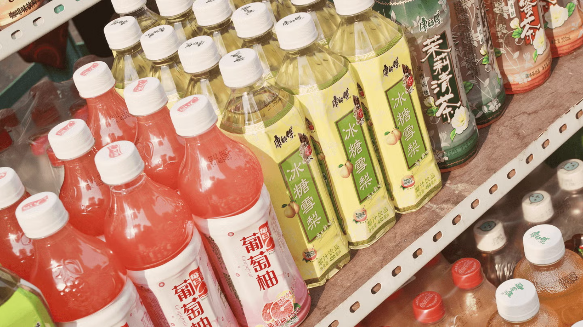 China’s Changing Drinks Market: Younger Adults, Convenience, and the Decline of Banquet Culture