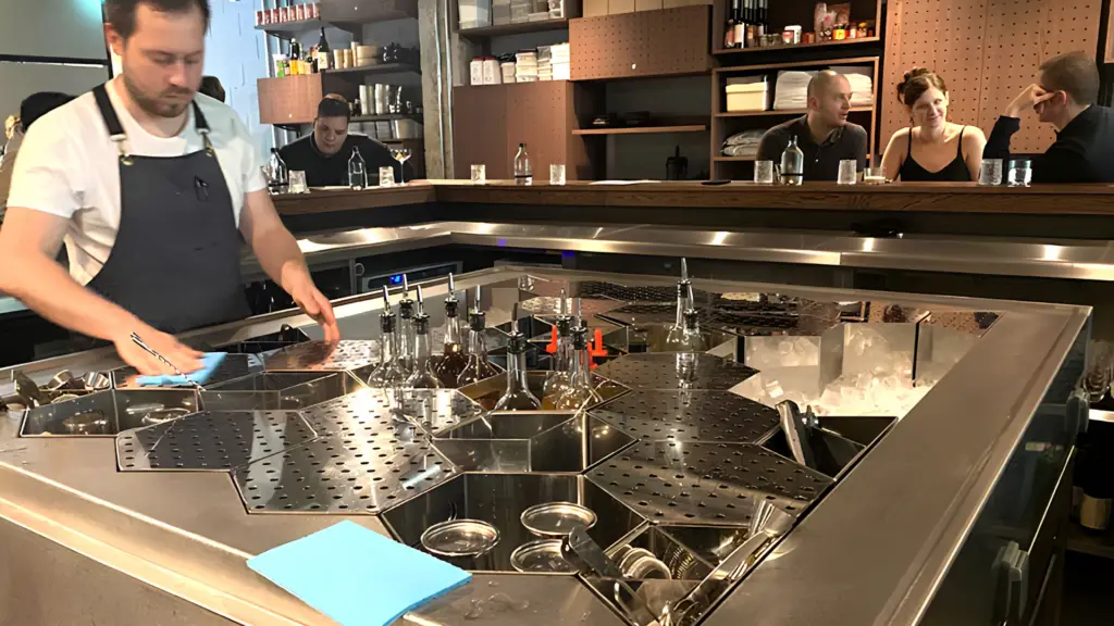 Tayēr + Elementary in London Where High-Tech Cocktails