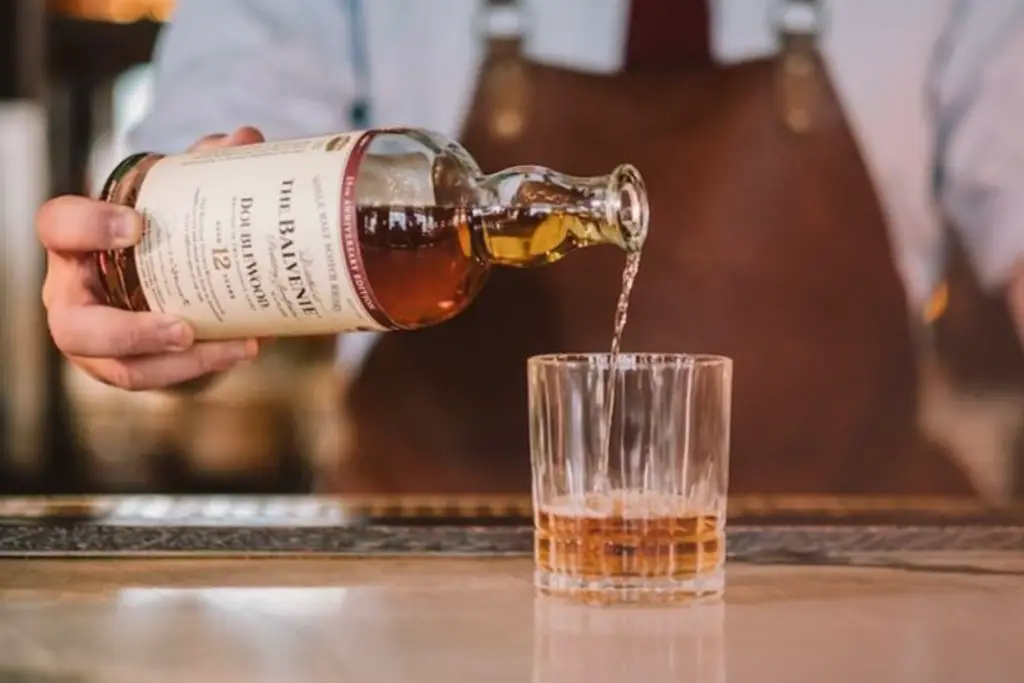 The Best 10 Scotch Whiskies Every Collector Should Try