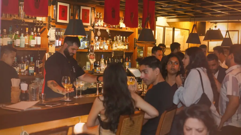 Bars in Delhi Shaping Modern Bar Culture