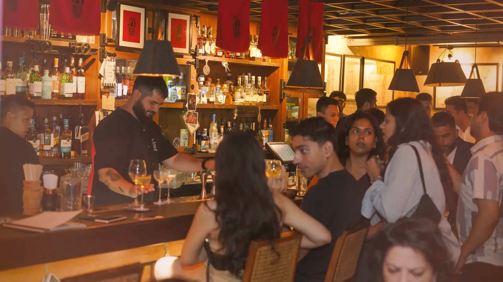 Bars in Delhi Shaping Modern Bar Culture